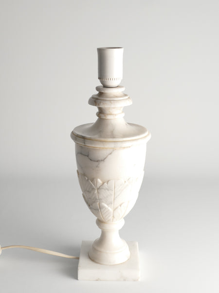 Neoclassical White Florentine Alabaster Table Lamp with Leaf Relief, Italy