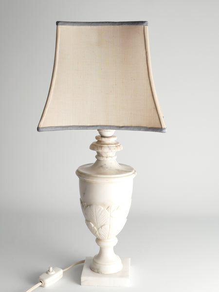 Neoclassical White Florentine Alabaster Table Lamp with Leaf Relief, Italy