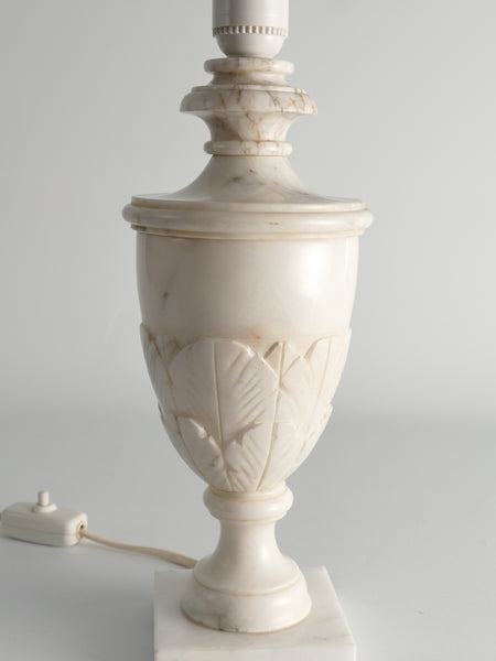 Neoclassical White Florentine Alabaster Table Lamp with Leaf Relief, Italy