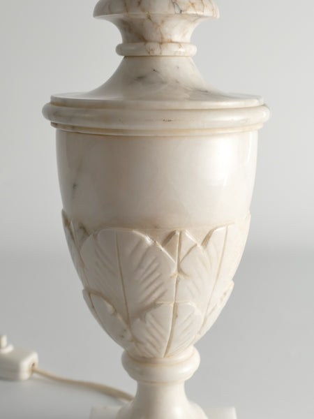 Neoclassical White Florentine Alabaster Table Lamp with Leaf Relief, Italy